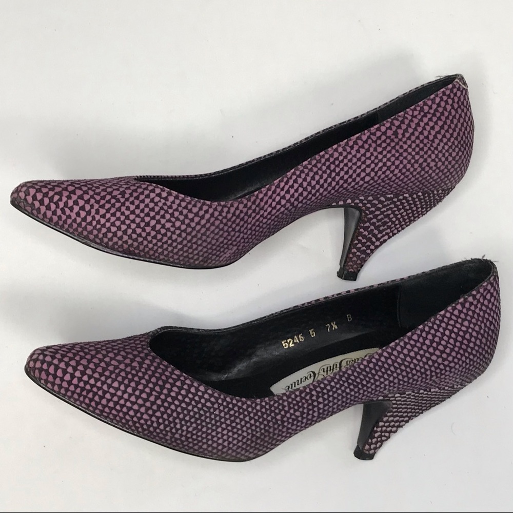 Vintage 1990’s Saks 5th Ave Pumps